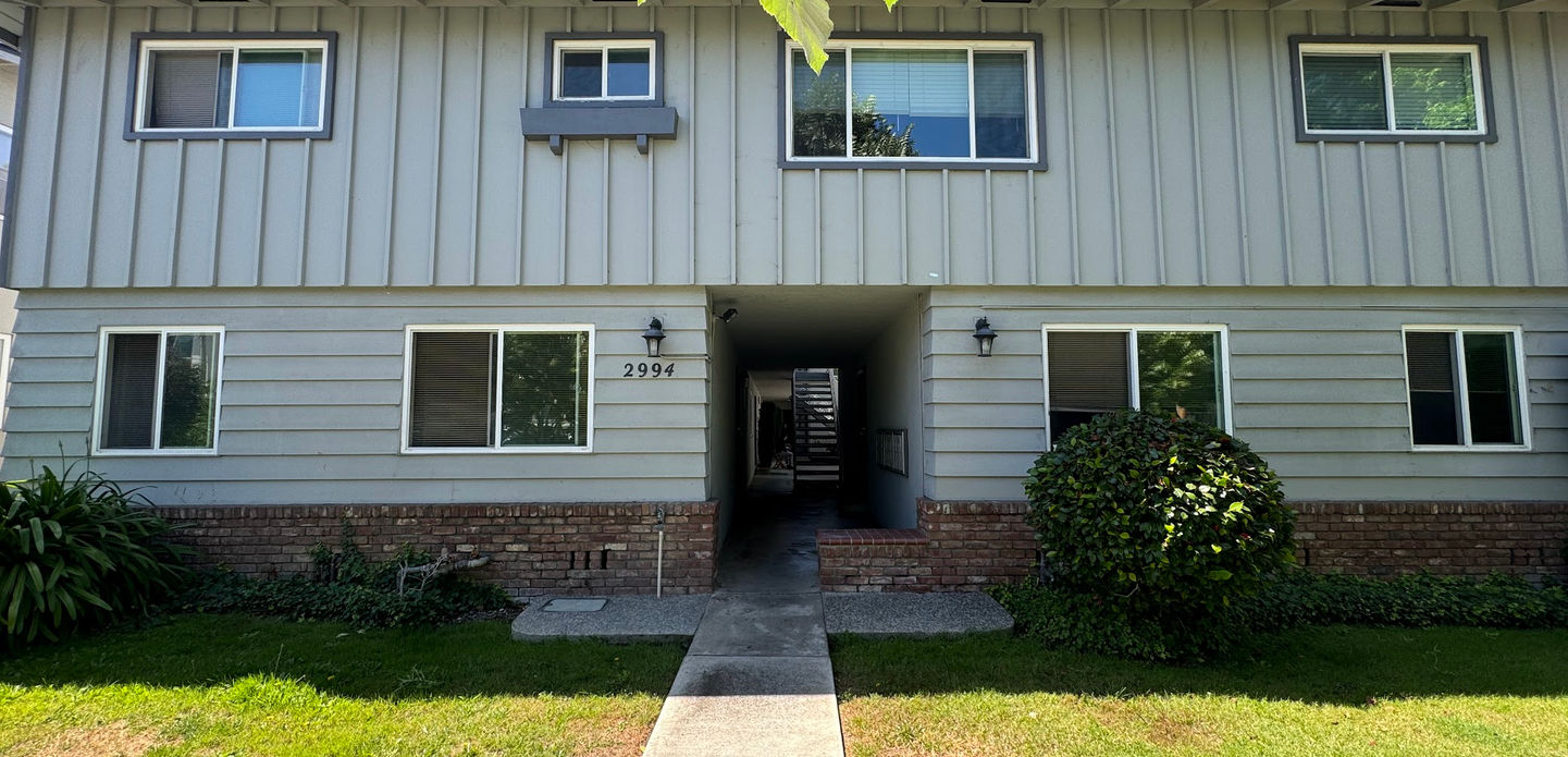 cfb0f4_c34f1eabf88c46bd892bc7ec9f61540b~mv2